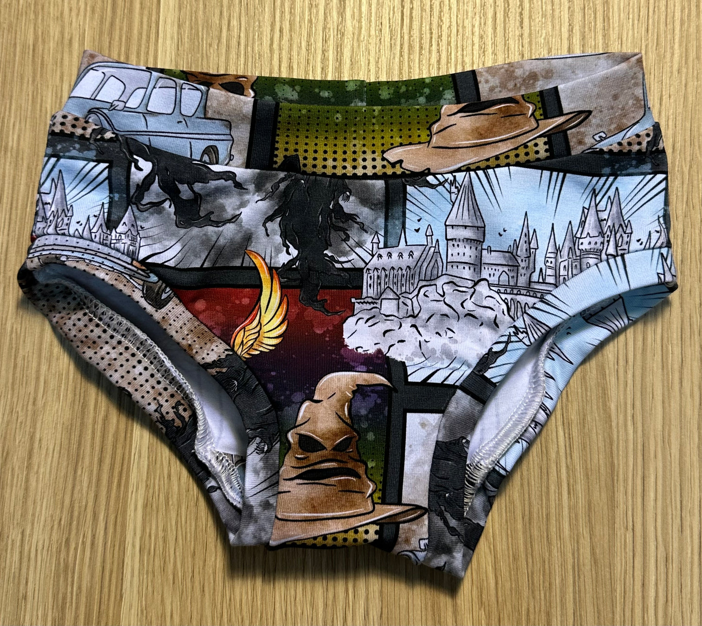 Size 4 Kids Undies - HP